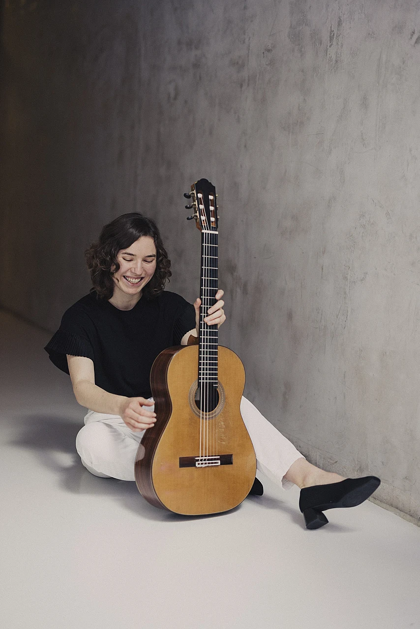 NEW WAVE MUSIC: A Classical Guitar Voyage